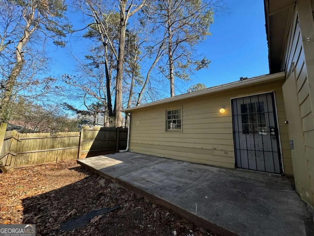 5172 Ridge Forest DR Stone Mountain, GA 30083