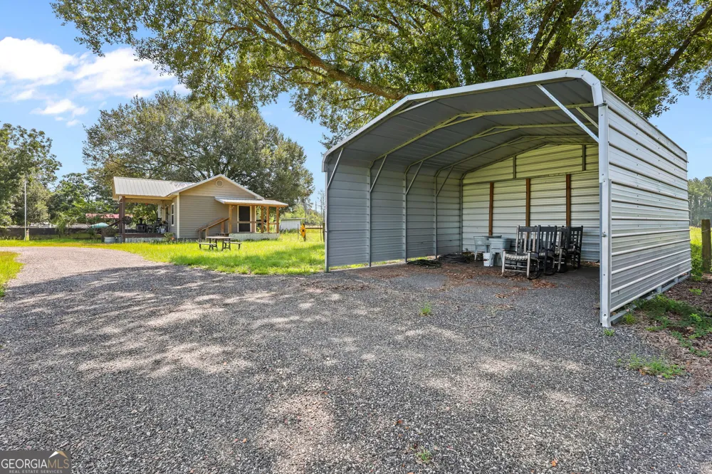 2727 Stanfield RD Screven, GA 31560
