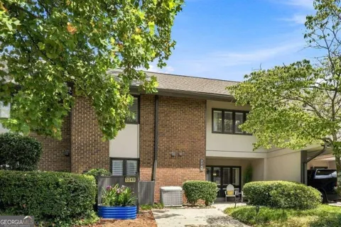 3249 Clairmont North NE