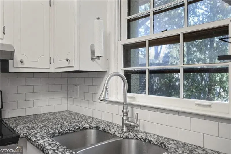 122 Woodmere SQ NW Atlanta, GA 30327
