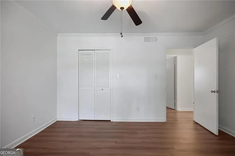 122 Woodmere SQ NW Atlanta, GA 30327