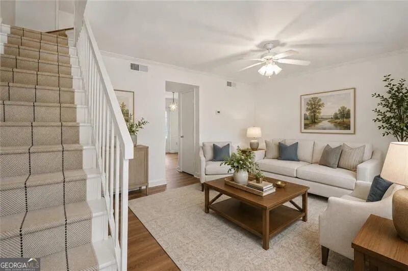 122 Woodmere SQ NW Atlanta, GA 30327