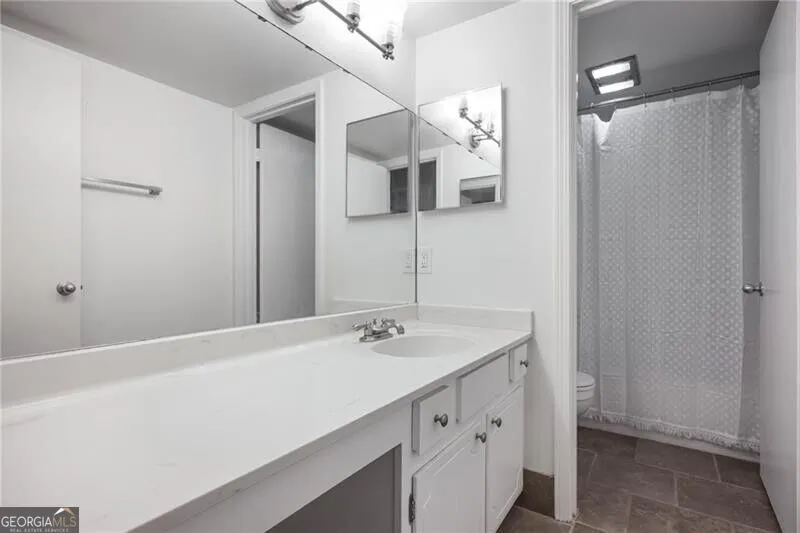 122 Woodmere SQ NW Atlanta, GA 30327
