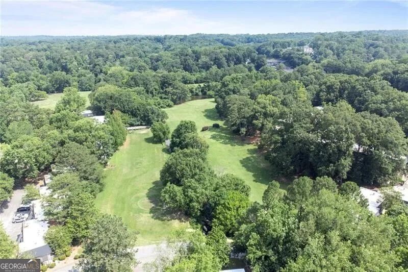 122 Woodmere SQ NW Atlanta, GA 30327