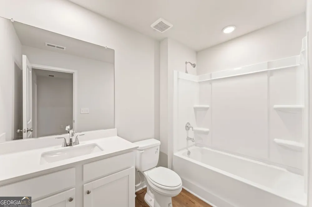 7477 Clover LN Flowery Branch, GA 30542