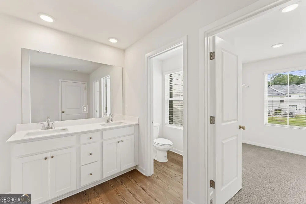 7477 Clover LN Flowery Branch, GA 30542