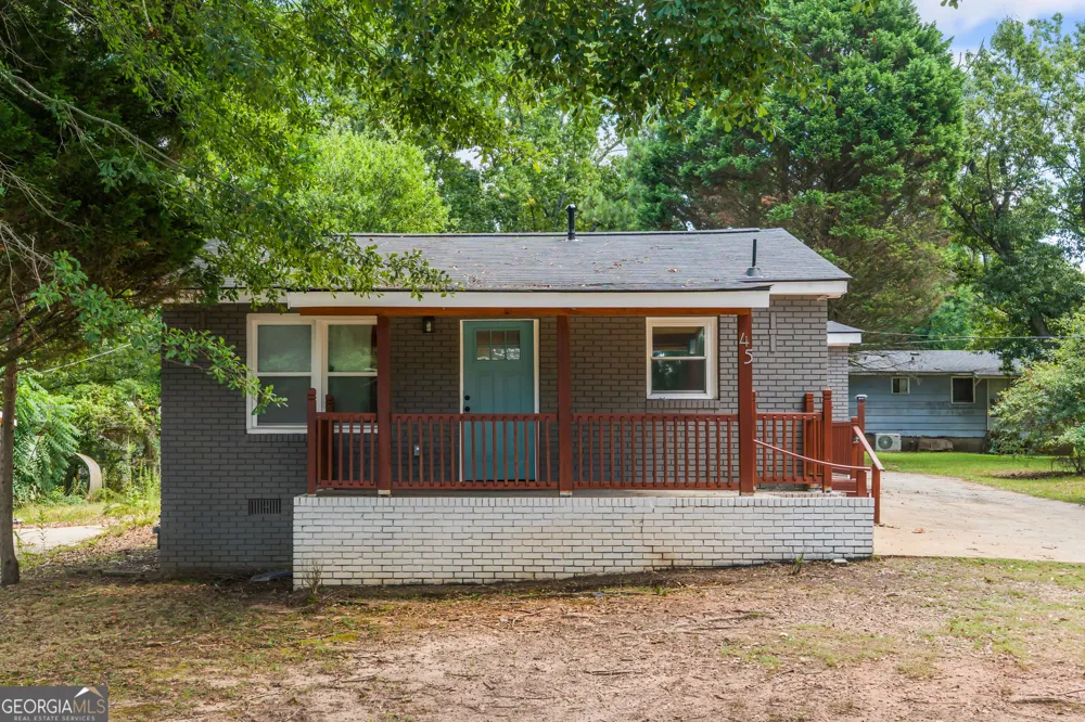 45 Domineck ST Newnan, GA 30263