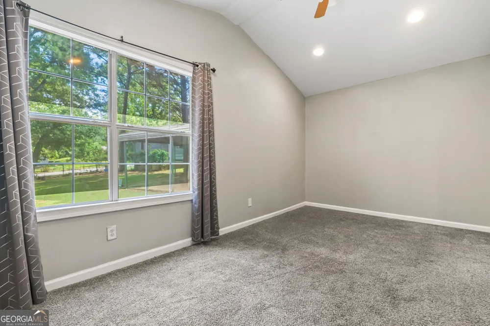 45 Domineck ST Newnan, GA 30263