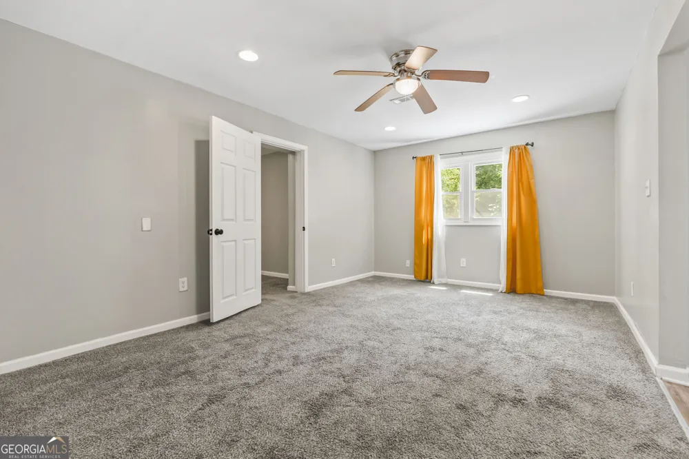 45 Domineck ST Newnan, GA 30263