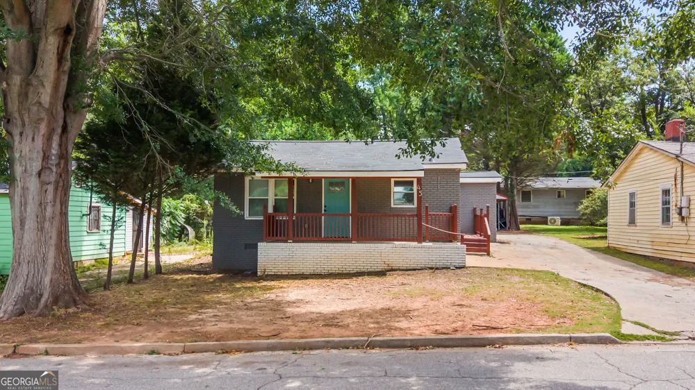 45 Domineck ST Newnan, GA 30263