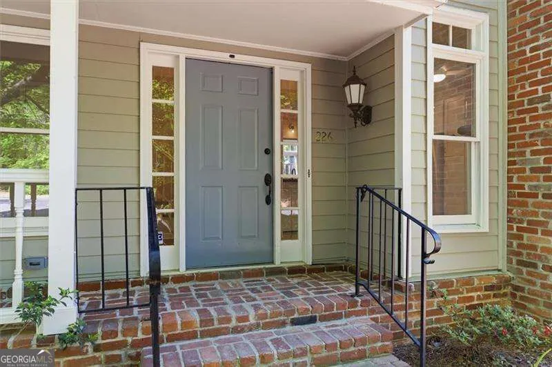 226 Riverview TRL Roswell, GA 30075