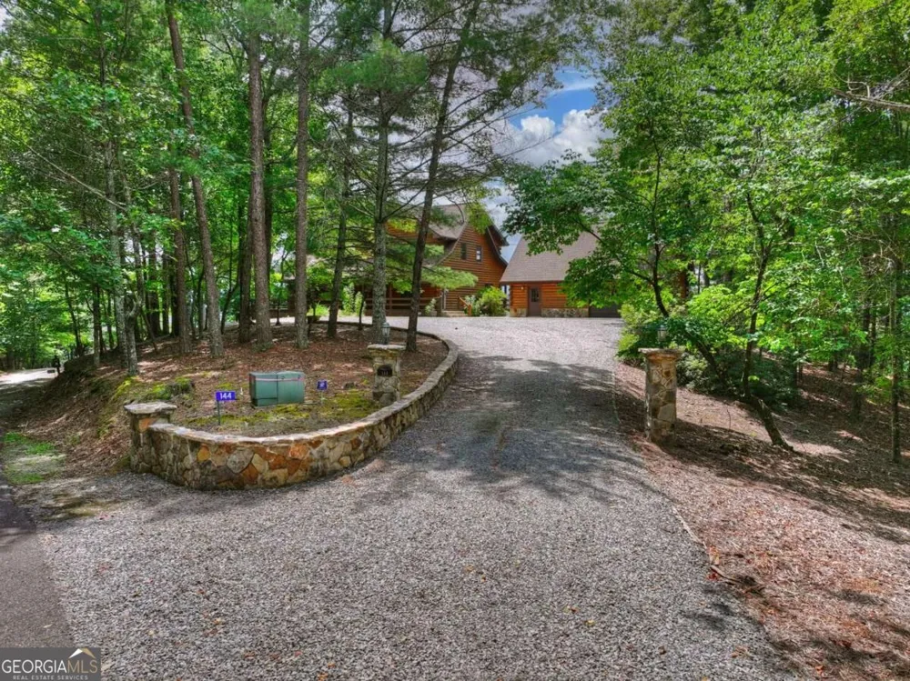 144 The Bluff Morganton, GA 30560