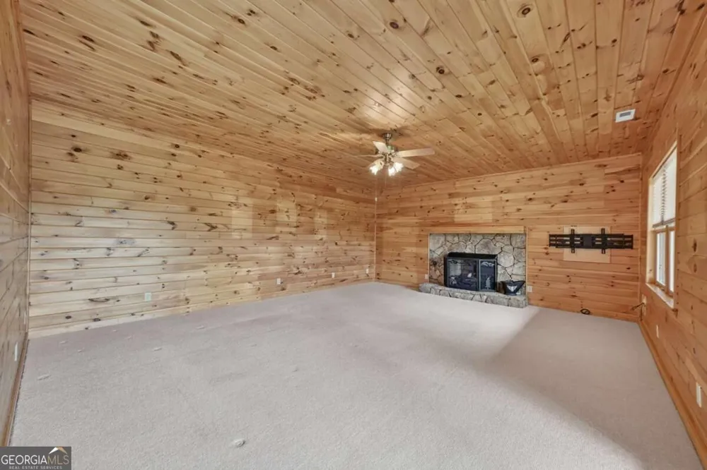 144 The Bluff Morganton, GA 30560