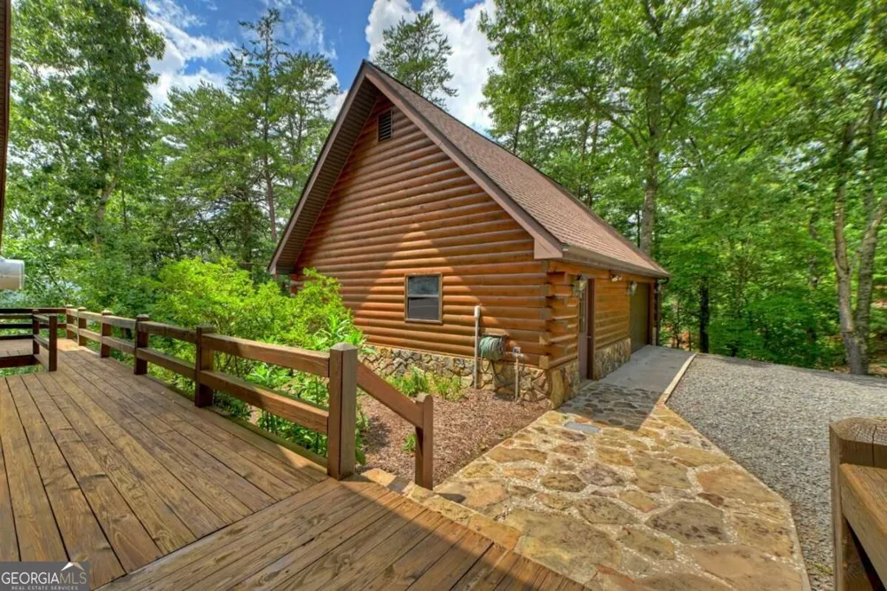 144 The Bluff Morganton, GA 30560