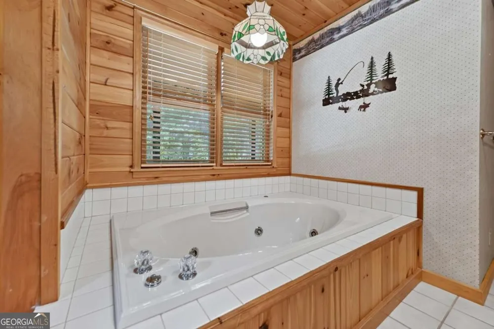 144 The Bluff Morganton, GA 30560