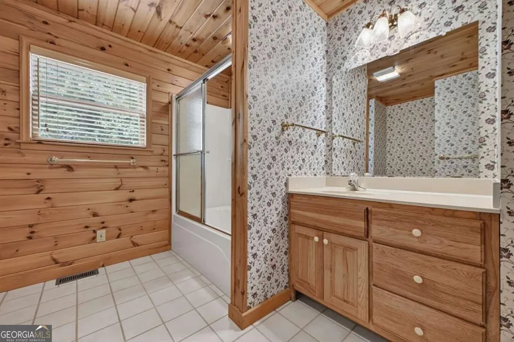 144 The Bluff Morganton, GA 30560