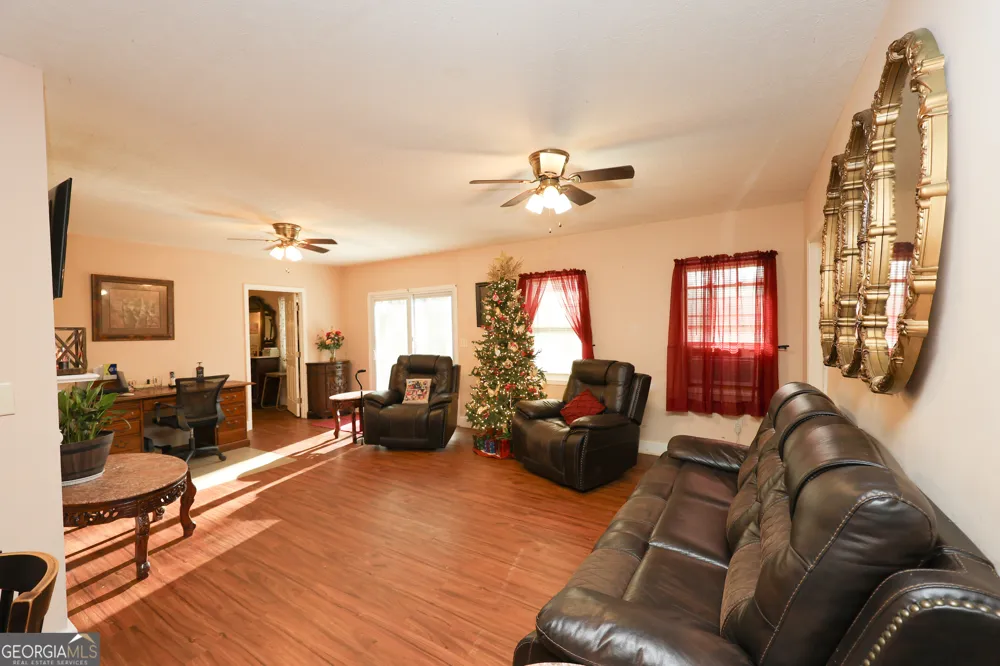 42 Deer Pointe CT LaGrange, GA 30240