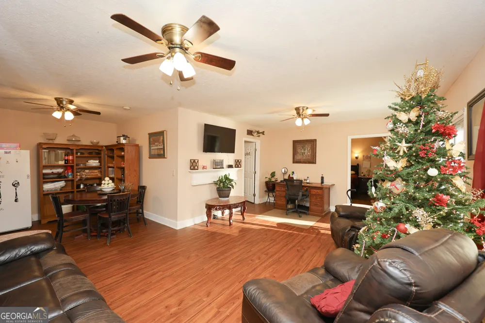 42 Deer Pointe CT LaGrange, GA 30240