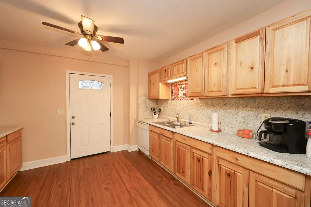 42 Deer Pointe CT LaGrange, GA 30240
