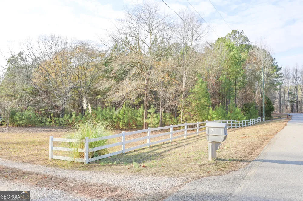 42 Deer Pointe CT LaGrange, GA 30240