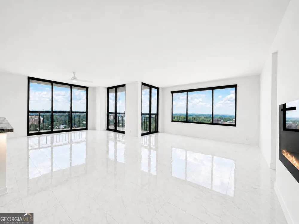 3481 Lakeside DR NE Atlanta, GA 30326