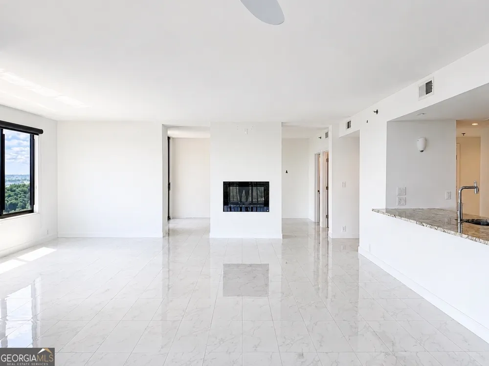 3481 Lakeside DR NE Atlanta, GA 30326