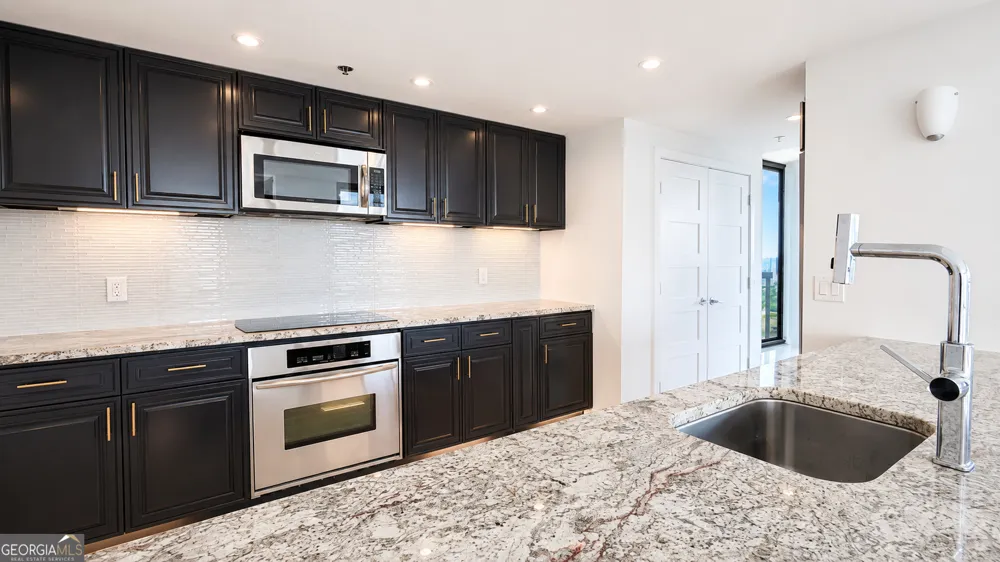 3481 Lakeside DR NE Atlanta, GA 30326