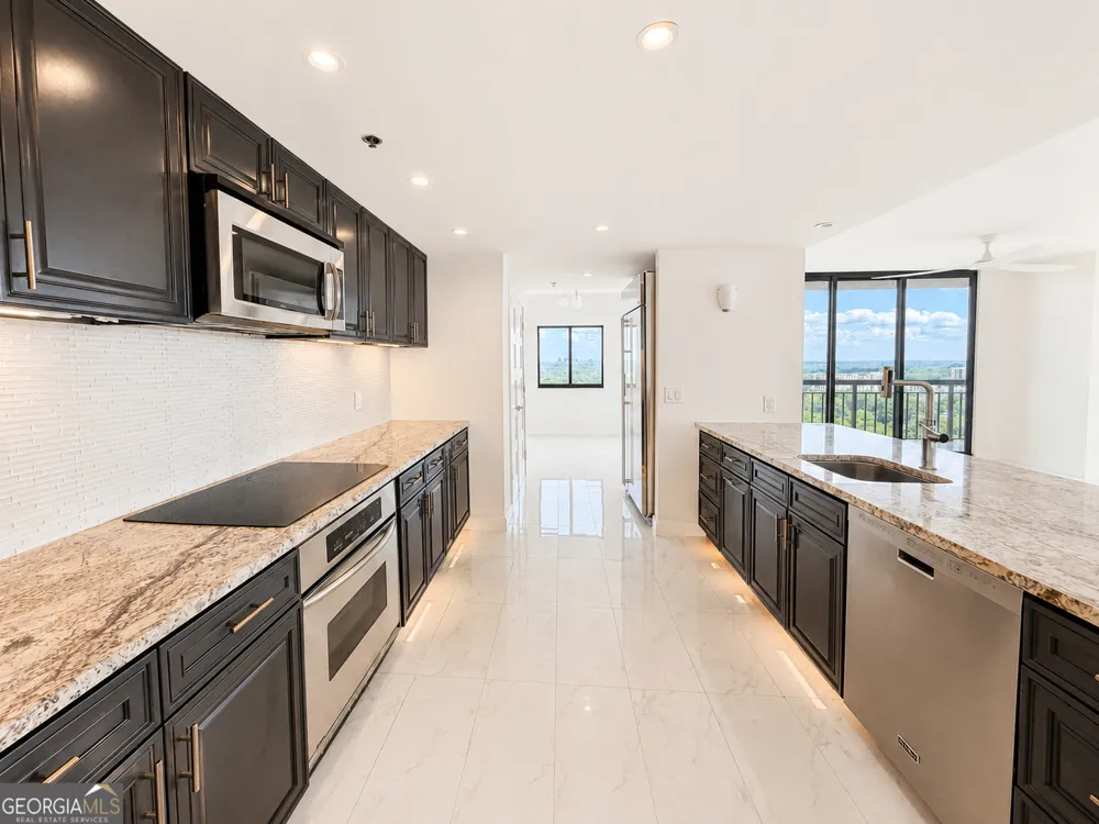 3481 Lakeside DR NE Atlanta, GA 30326