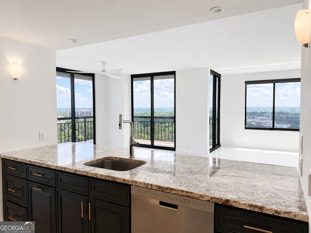 3481 Lakeside DR NE Atlanta, GA 30326