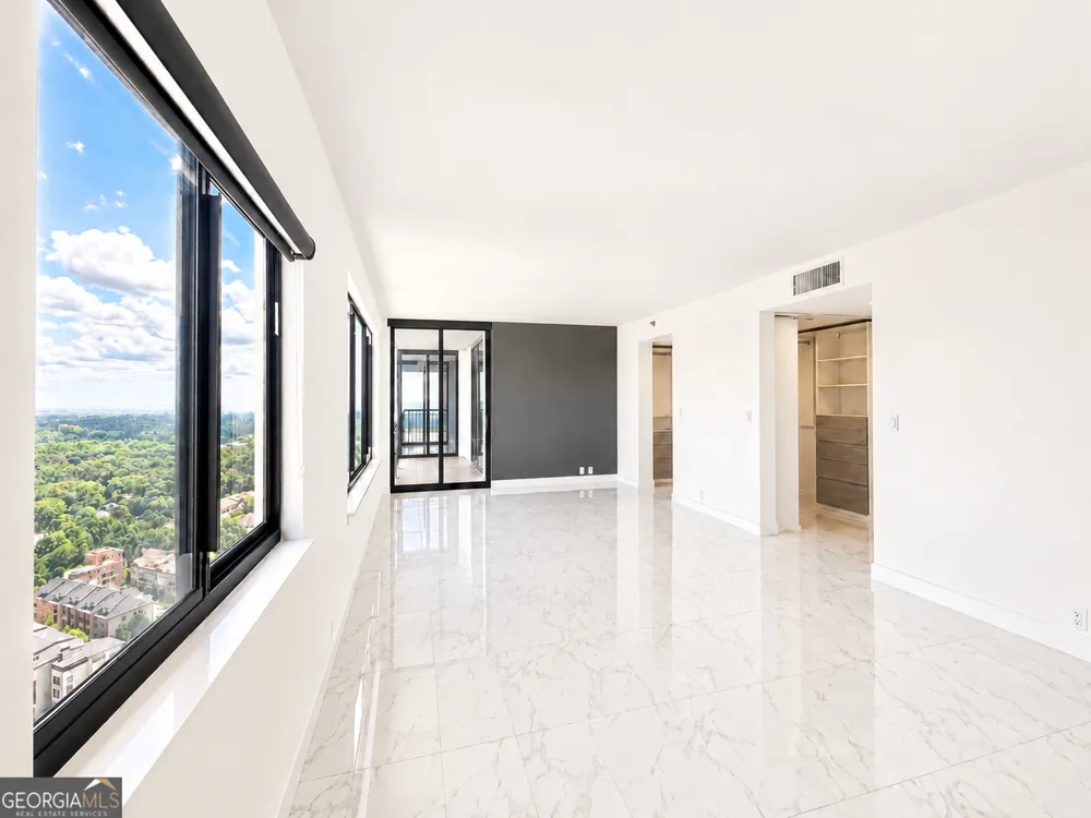 3481 Lakeside DR NE Atlanta, GA 30326
