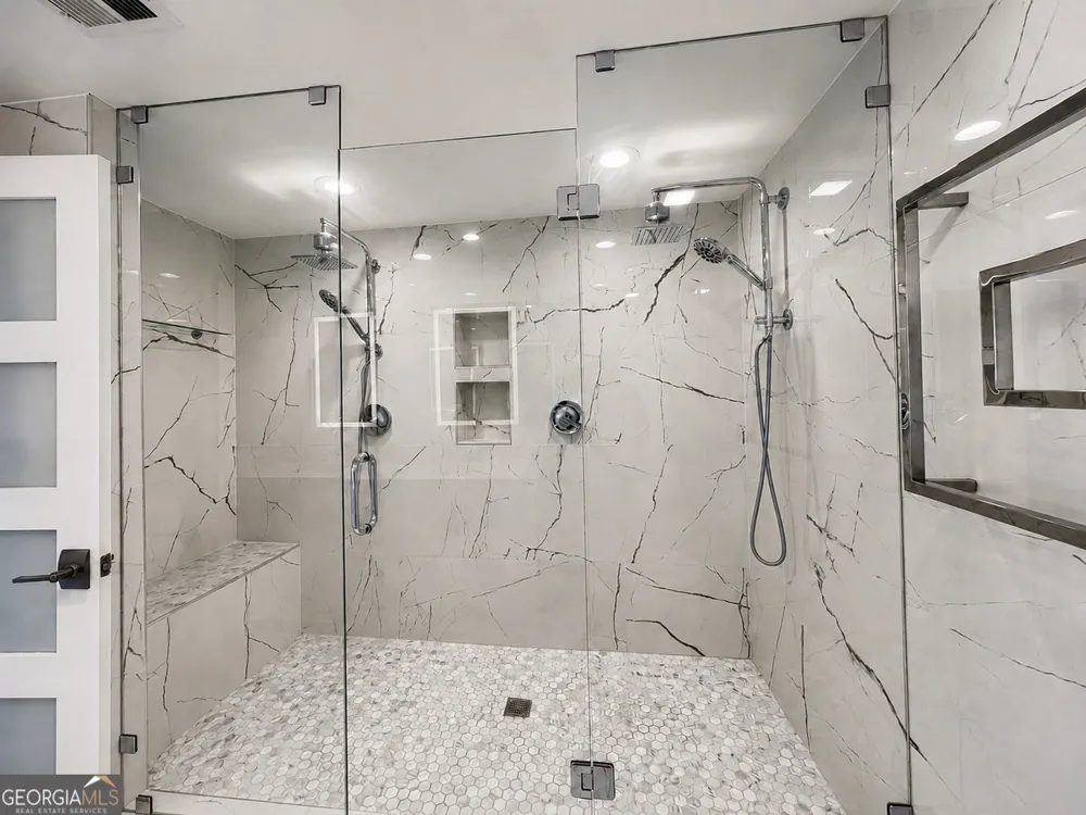 3481 Lakeside DR NE Atlanta, GA 30326