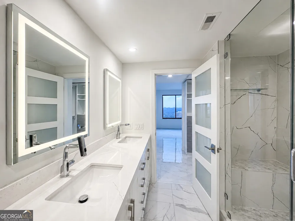 3481 Lakeside DR NE Atlanta, GA 30326