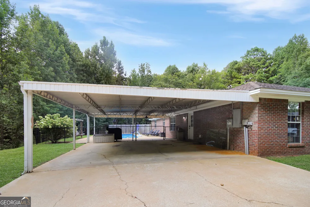 1308 63rd AVE SW Lanett, AL 36863