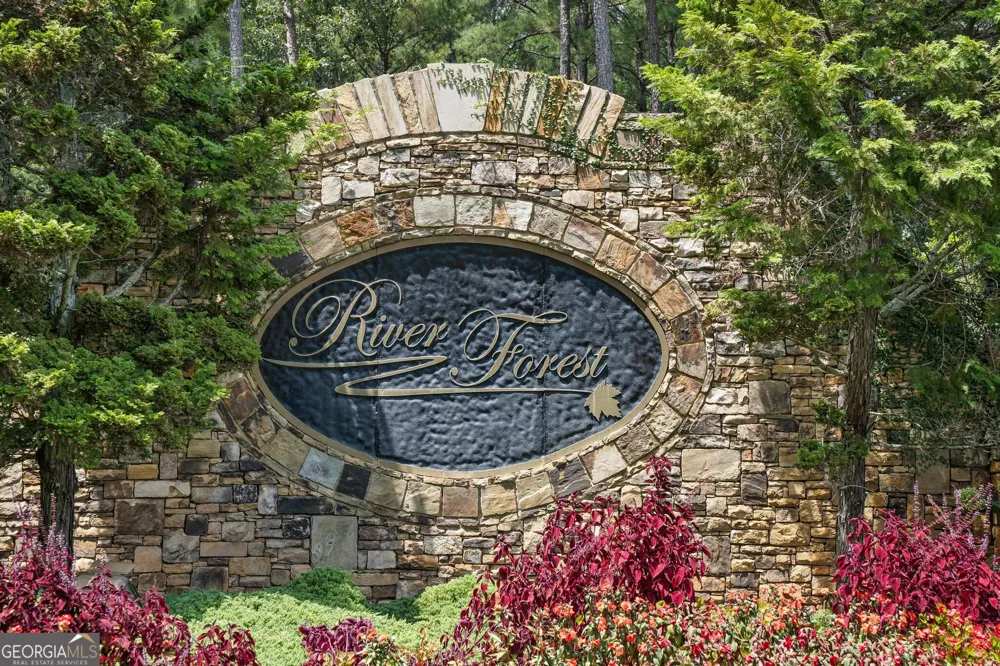 111 Crescent DR Forsyth, GA 31029