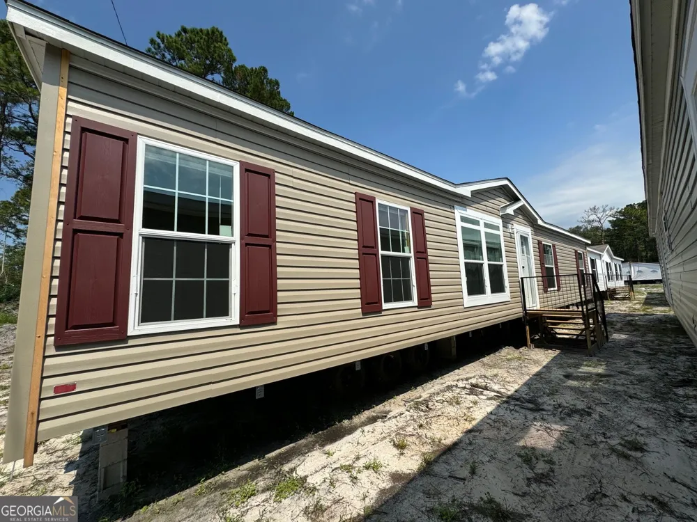 6459 Riverside Rock RD Nahunta, GA 31553