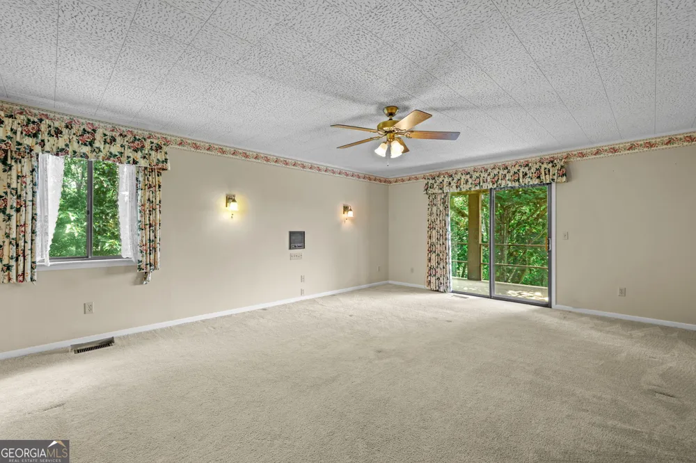 1135 Daves Creek RD Franklin, NC 28734