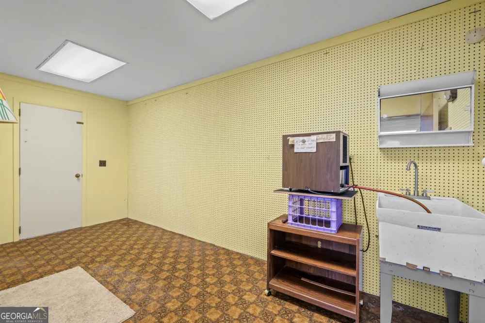 1135 Daves Creek RD Franklin, NC 28734
