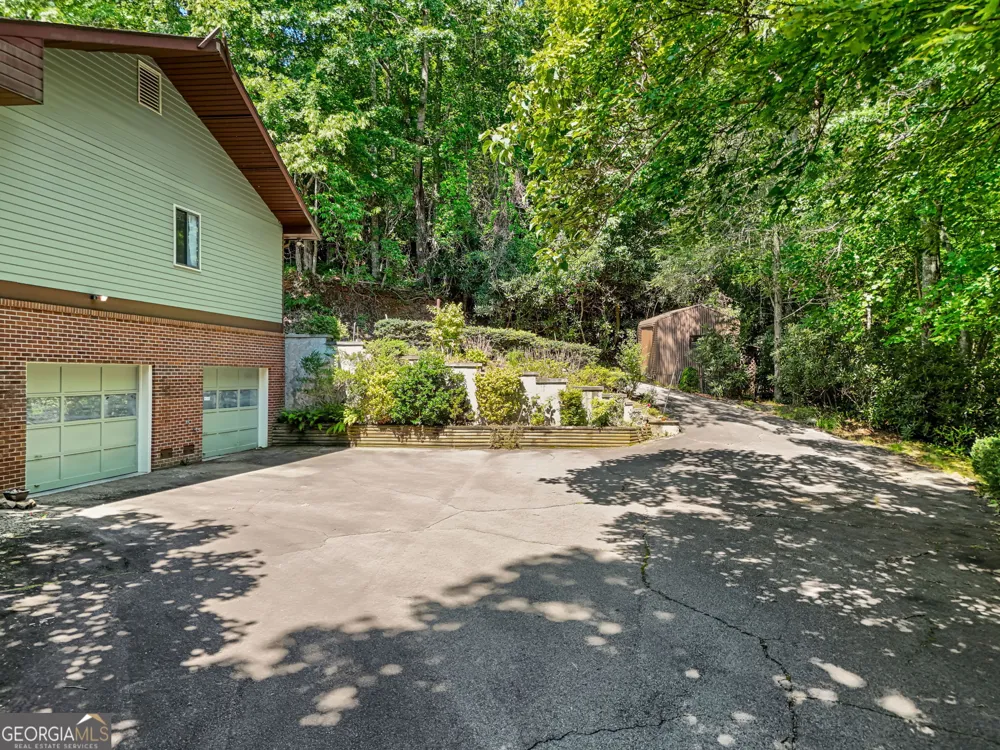 1135 Daves Creek RD Franklin, NC 28734