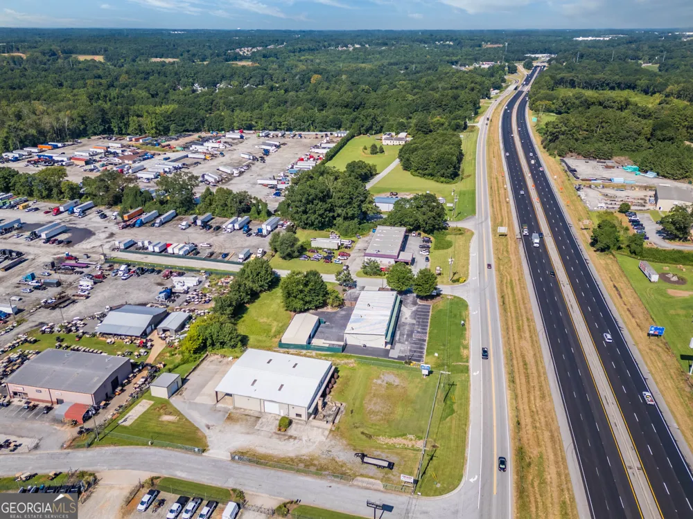 1585 Access RD Covington, GA 30014
