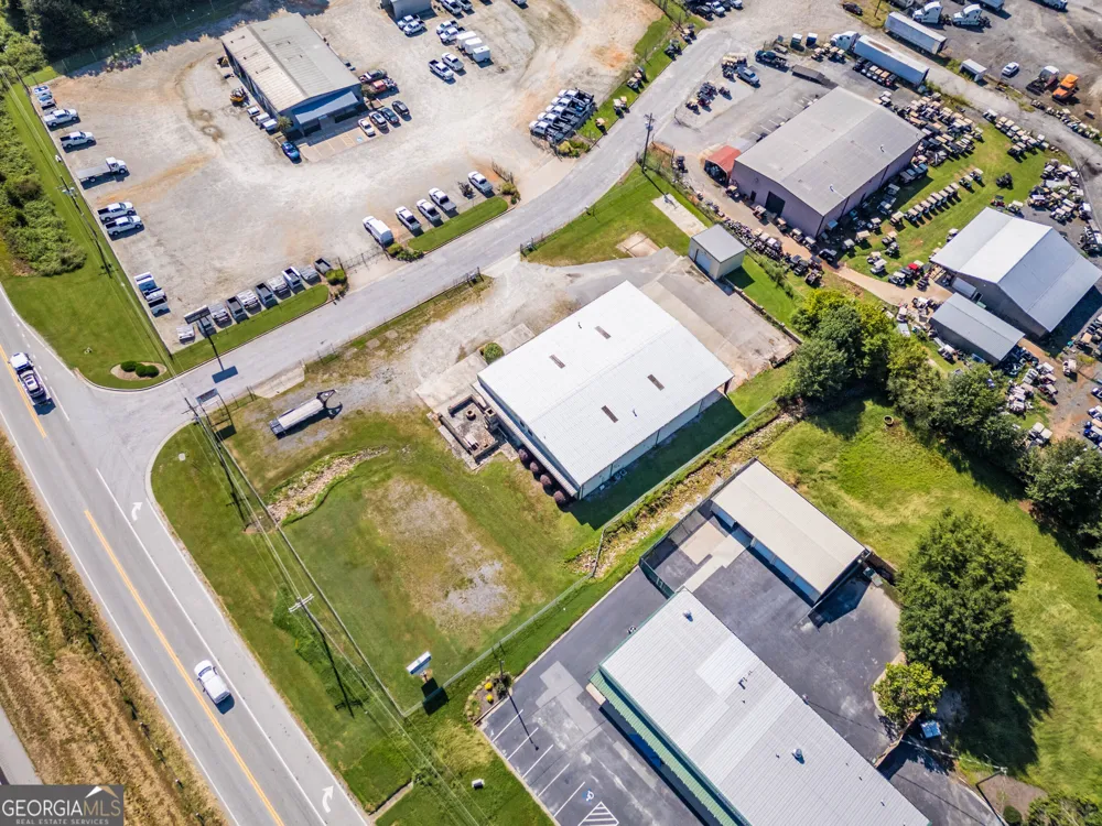 1585 Access RD Covington, GA 30014