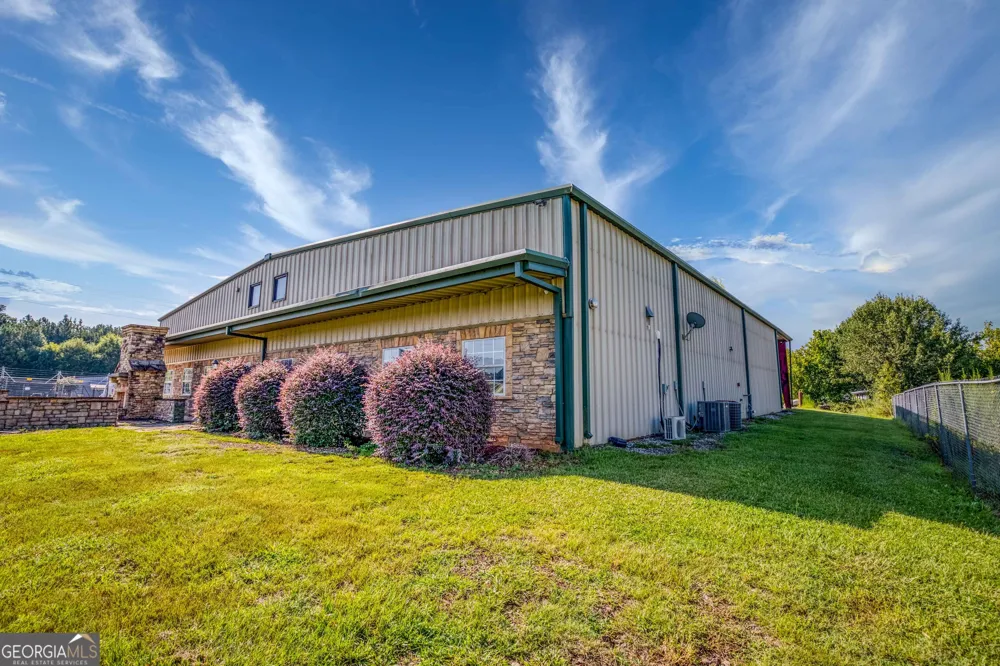 1585 Access RD Covington, GA 30014