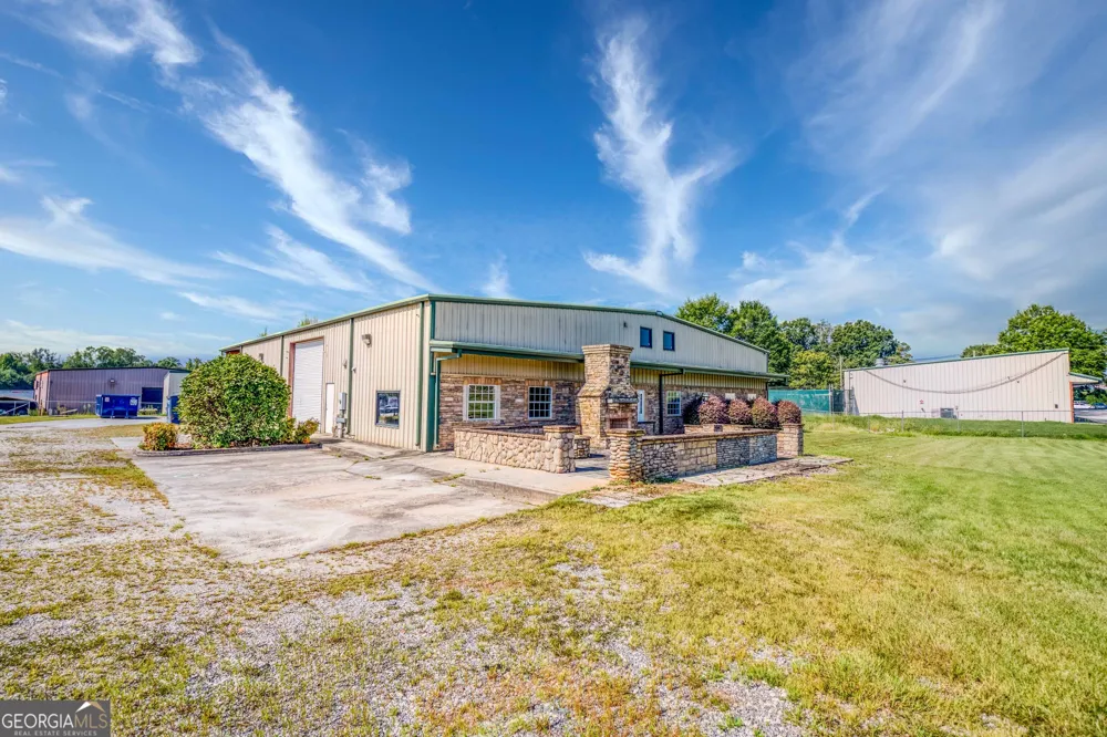1585 Access RD Covington, GA 30014