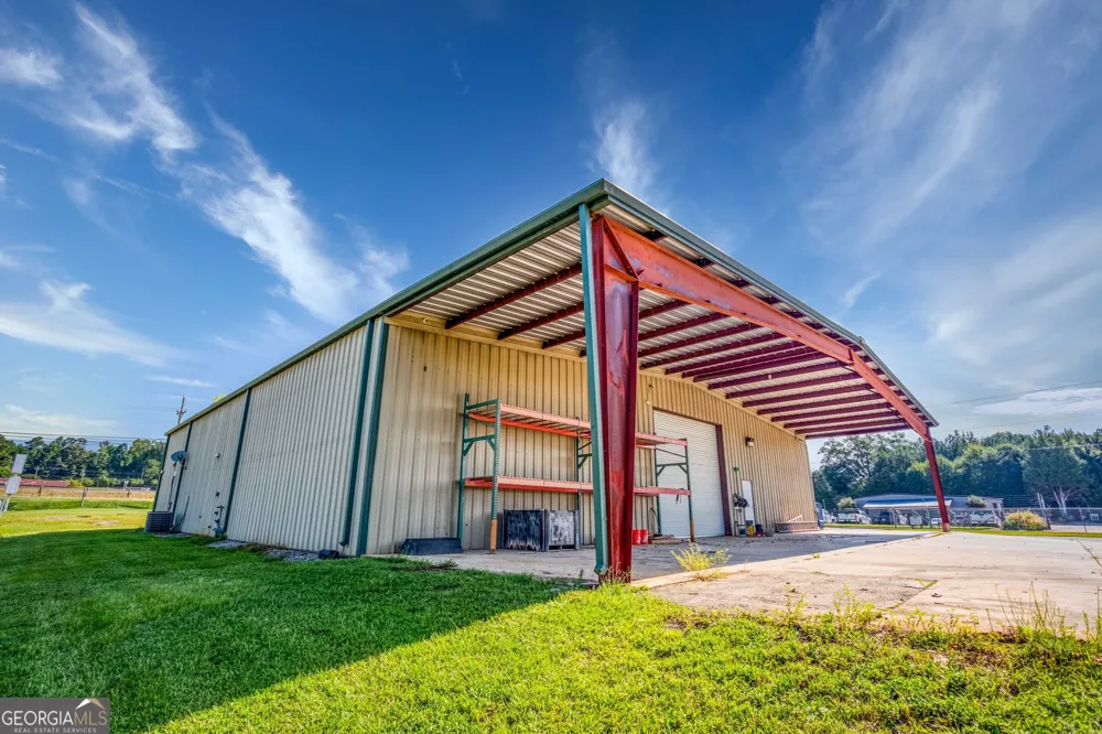1585 Access RD Covington, GA 30014