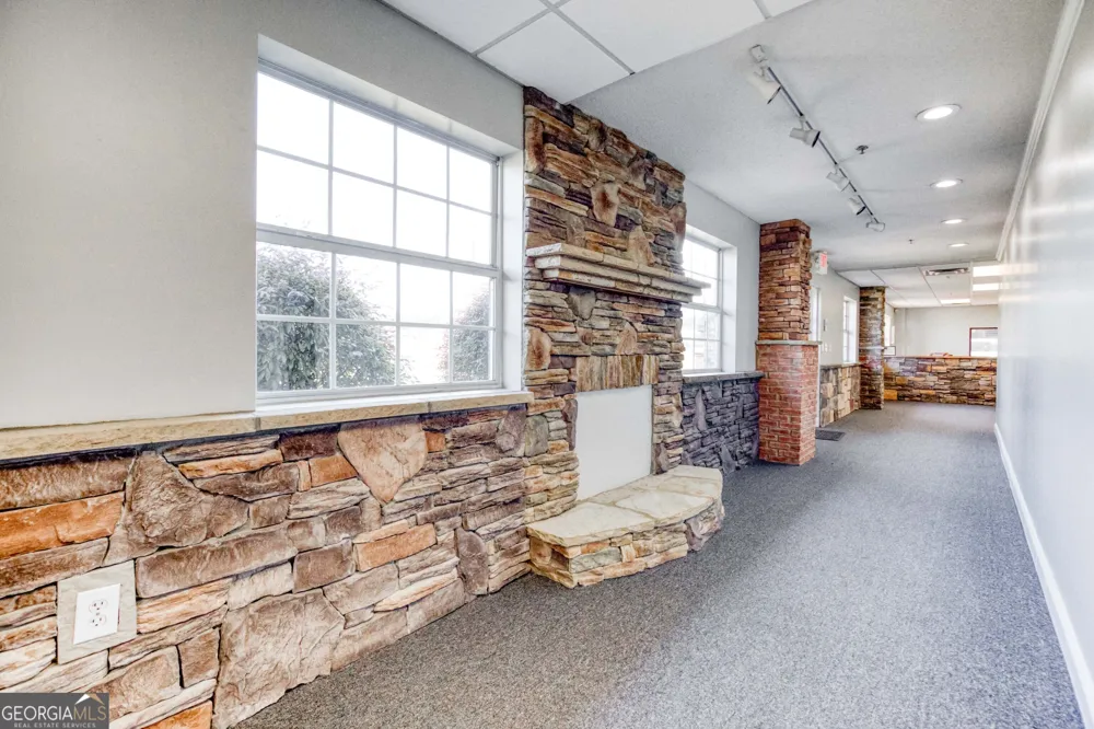 1585 Access RD Covington, GA 30014