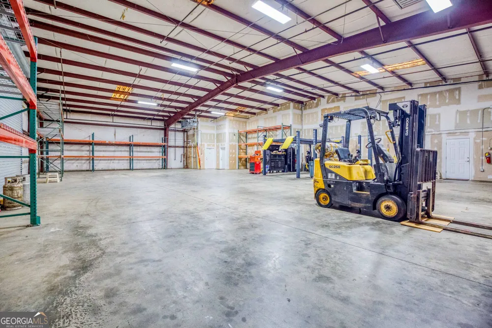 1585 Access RD Covington, GA 30014