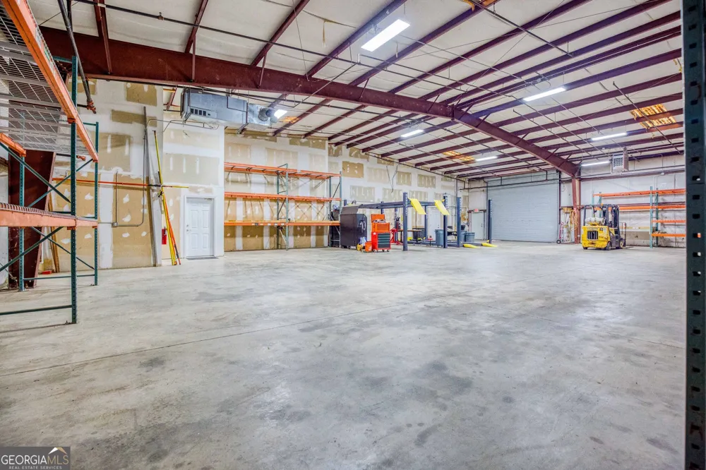 1585 Access RD Covington, GA 30014