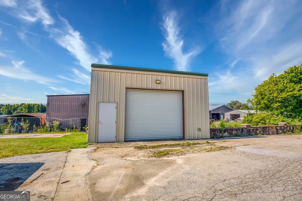 1585 Access RD Covington, GA 30014