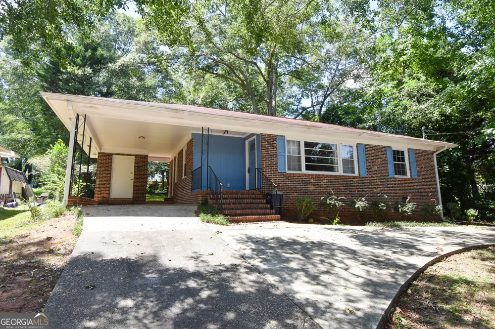 1541 Oakhill DR Griffin, GA 30223