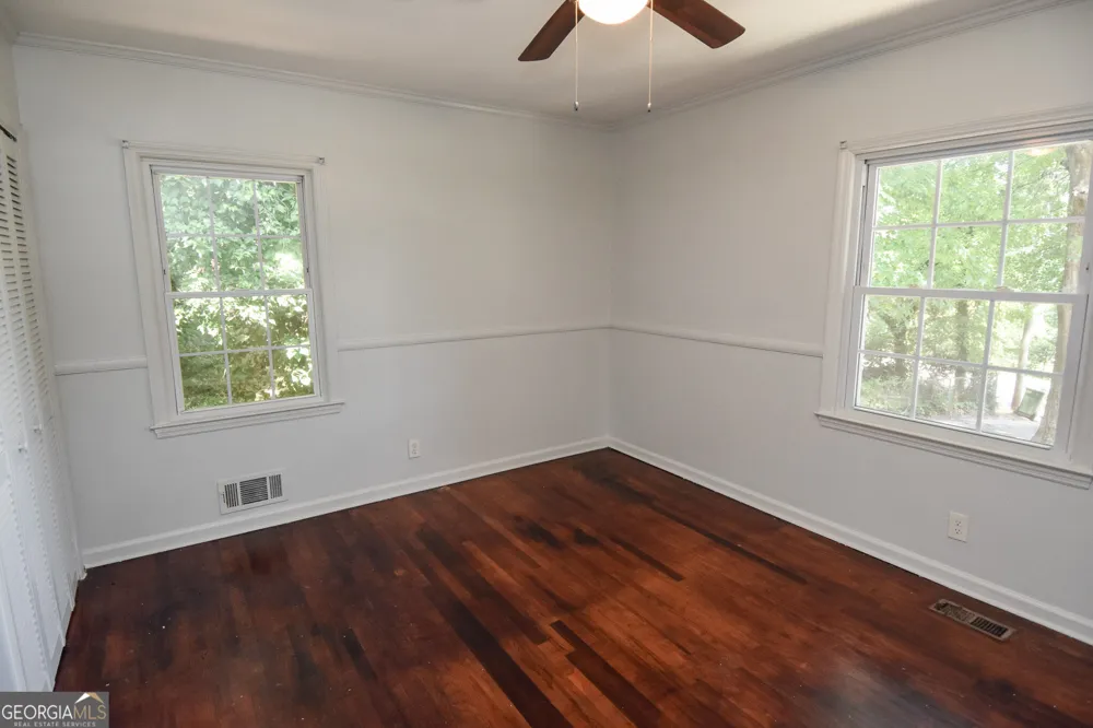 1541 Oakhill DR Griffin, GA 30223