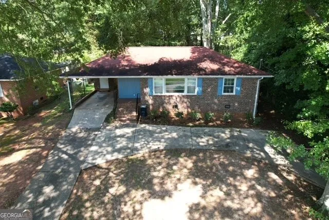 1541 Oakhill DR Griffin, GA 30223